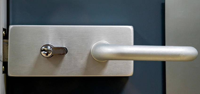 Industrial Lock And Key Repair And Installation in Dinuba, CA